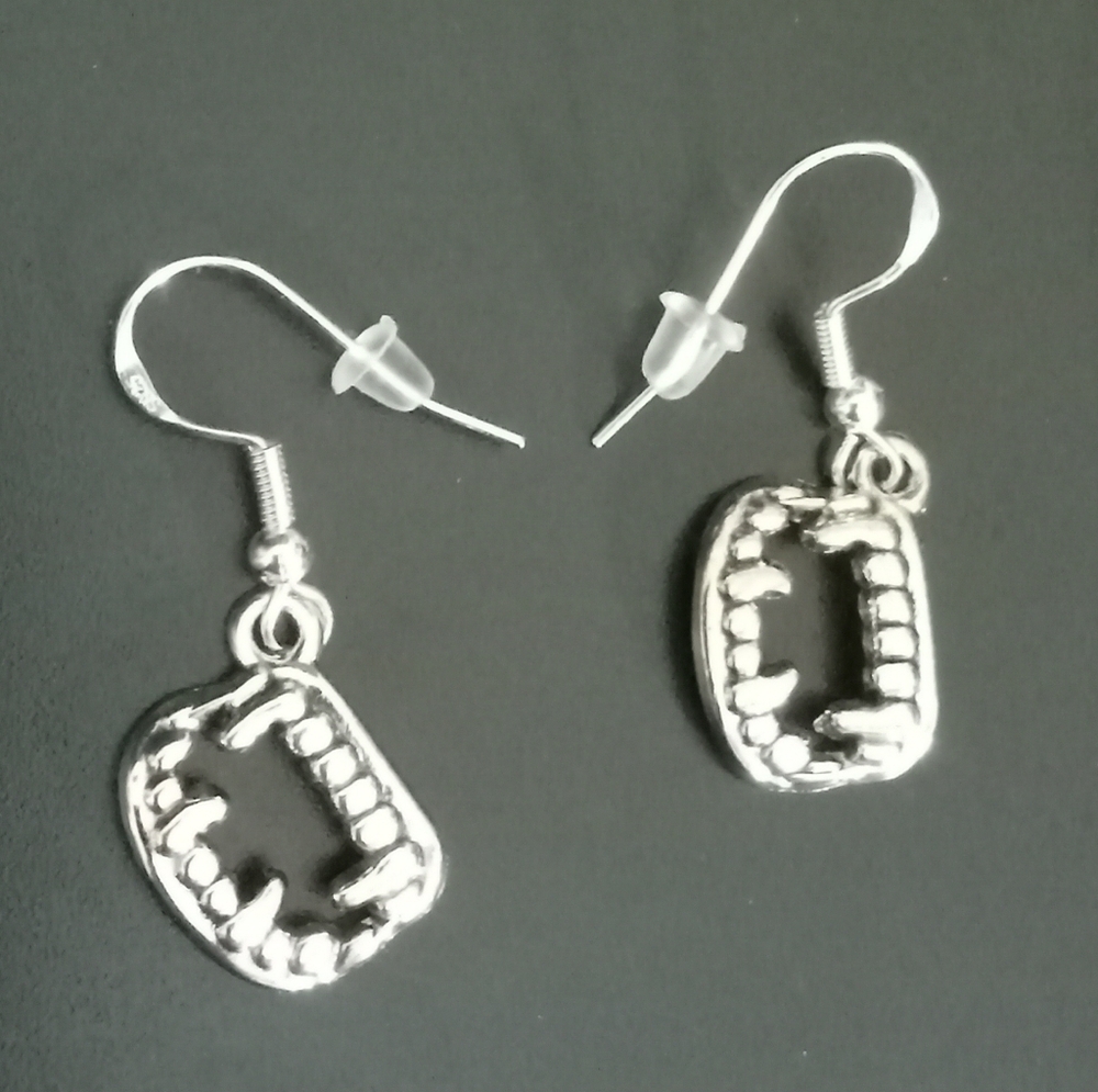 Mini Fang Earrings (NWOT)